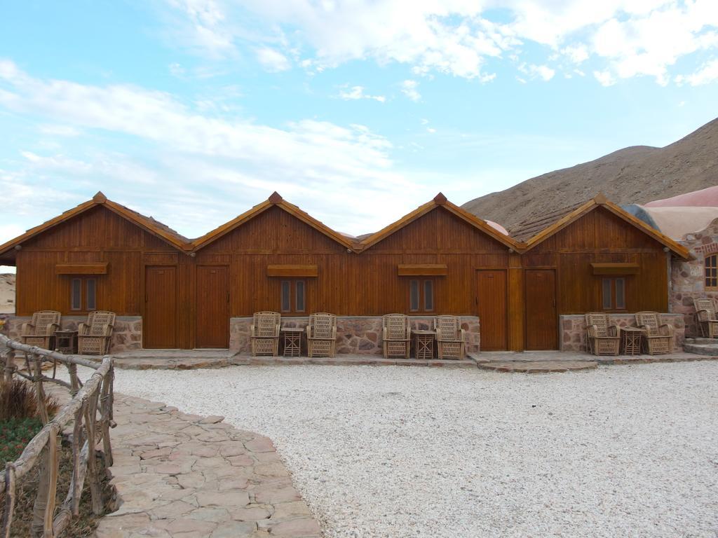 Roots Red Sea Hotel El Qoseir Exterior photo