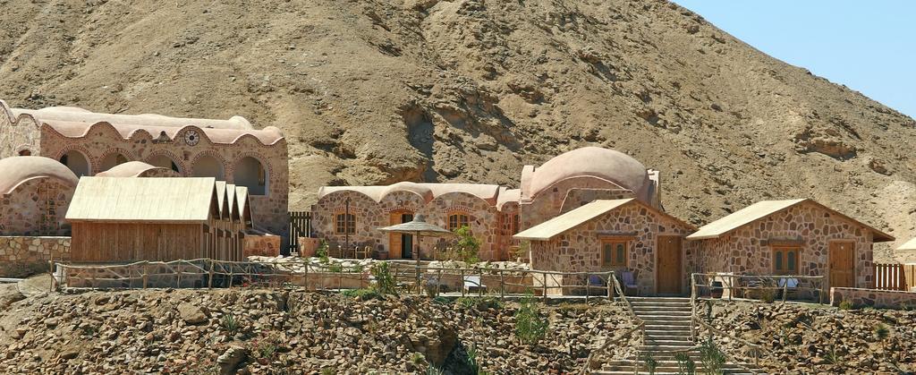 Roots Red Sea Hotel El Qoseir Exterior photo