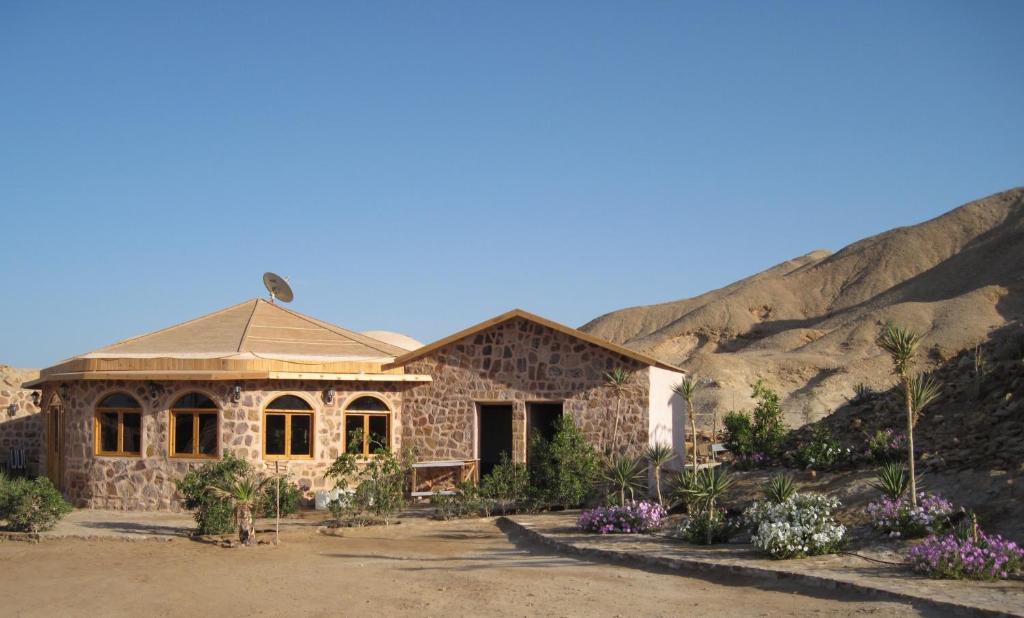 Roots Red Sea Hotel El Qoseir Exterior photo
